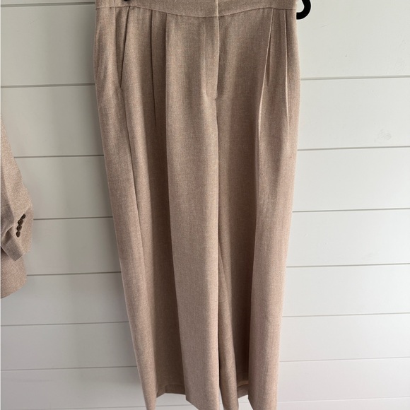 Express Tan Textured Suit- Jacket (M), Pants Size 10 - Picture 6 of 16